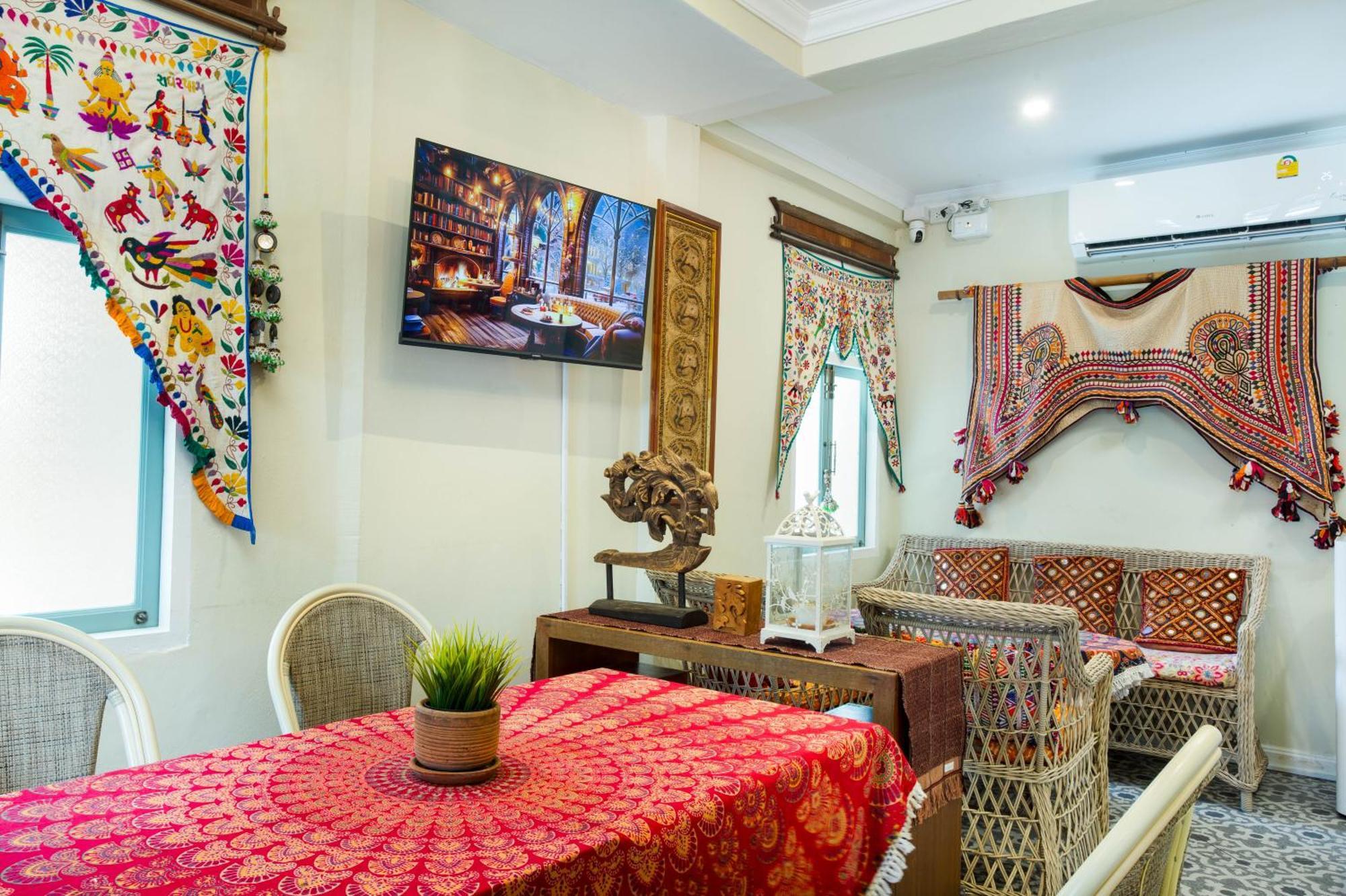 Pran@Kumuang Boutique House Hostel Chiang Mai Exterior photo
